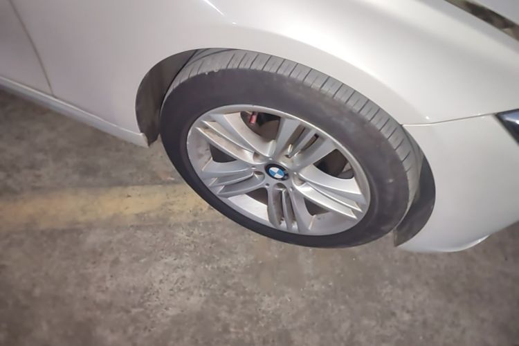 BMW 3 Series 2017 #9 BMW 3 Series 2017 car image #9