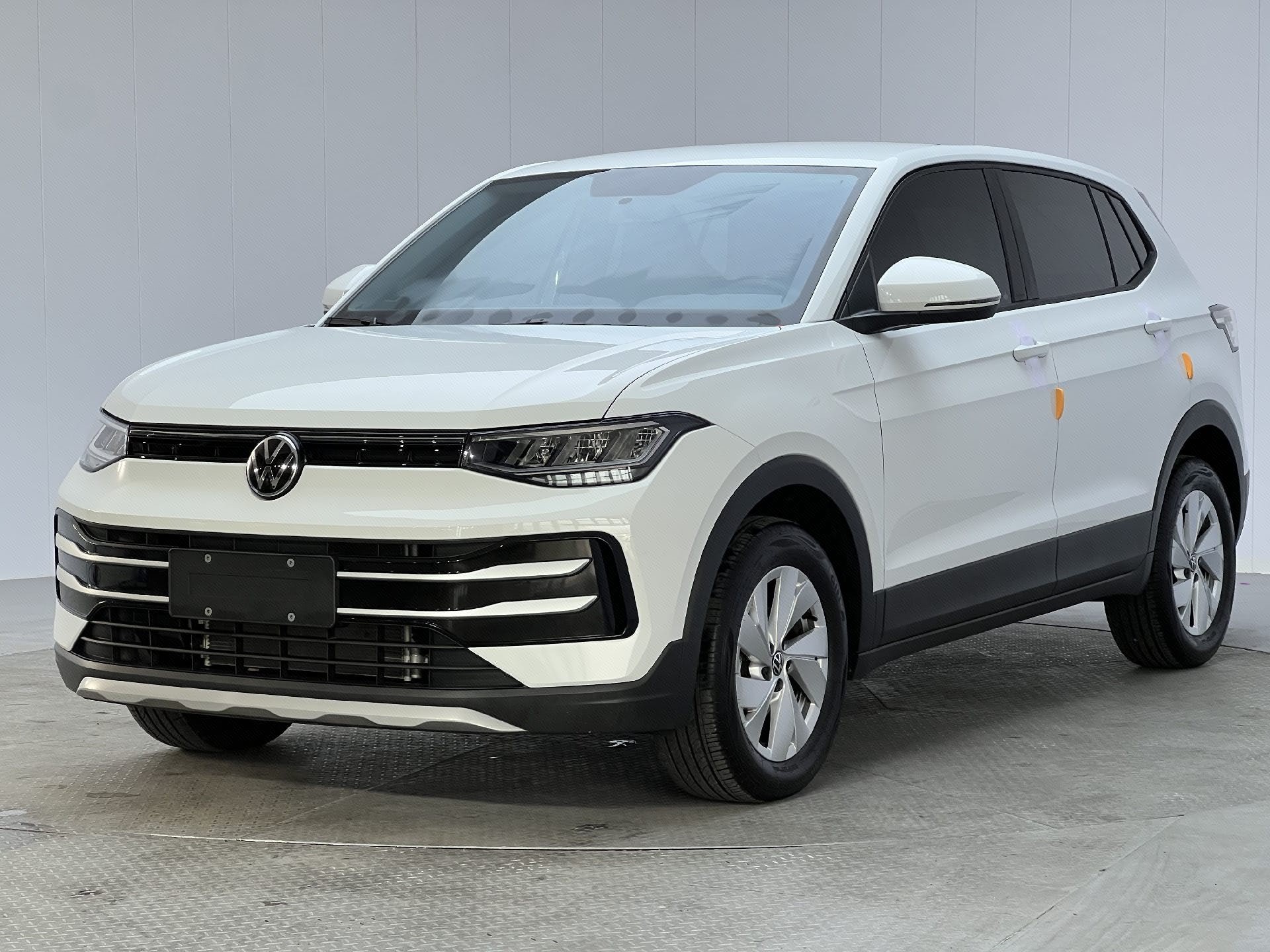 Volkswagen Tharu 2025 car image 
