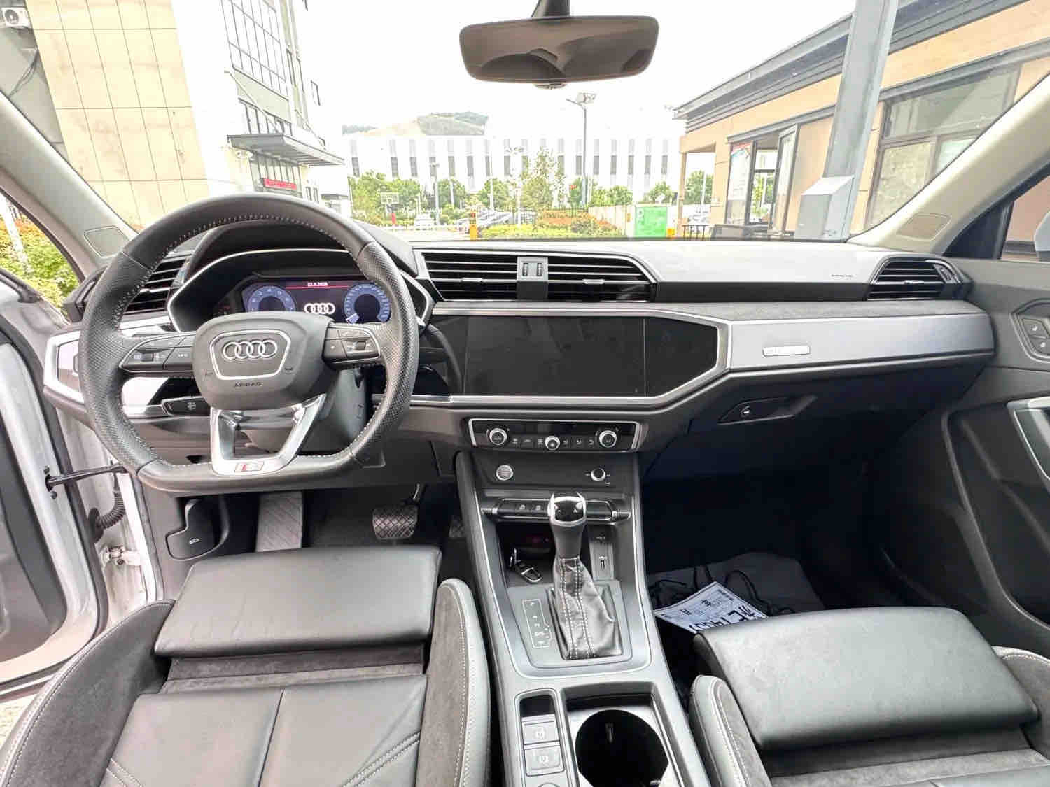 Audi Q3 Sportback 2020 #8 Audi Q3 Sportback 2020 car image #8