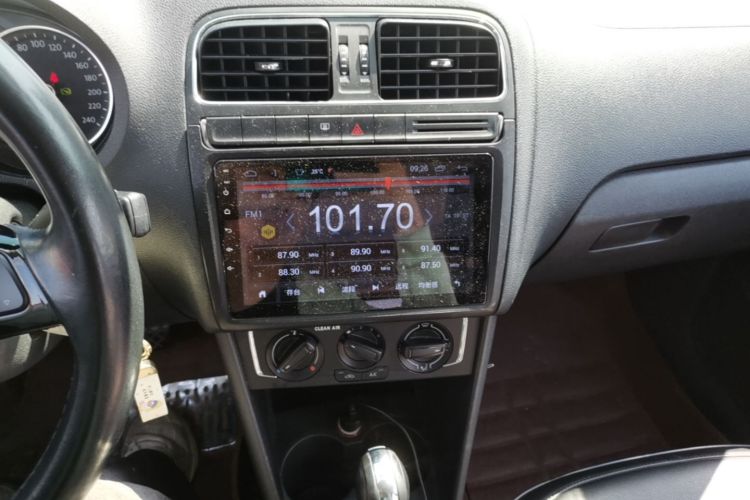 Volkswagen Polo 2016 #15 Volkswagen Polo 2016 car image #15