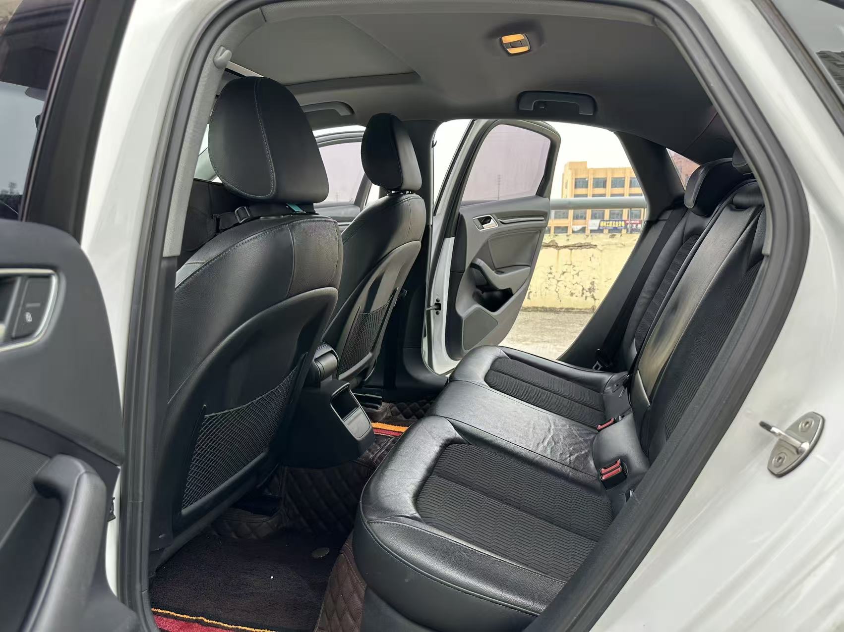 Audi A3 2019 immagine di auto #7