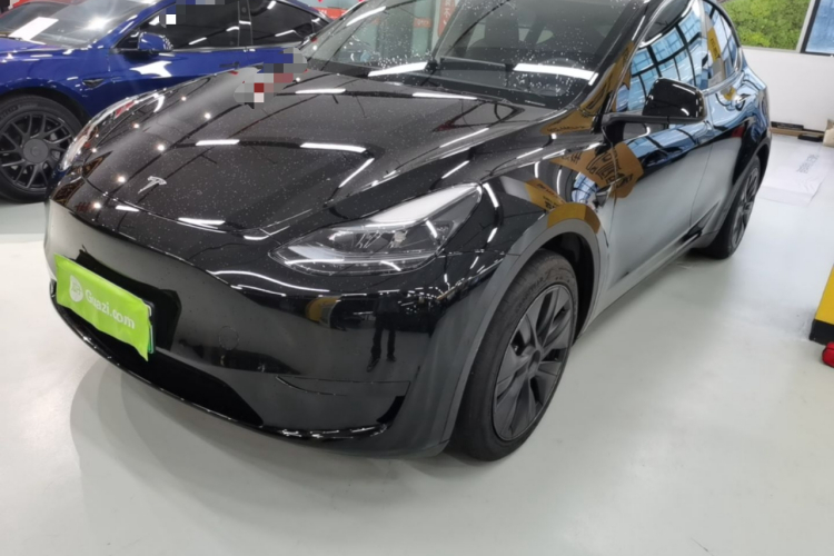 Tesla Model Y 2024 #2 Tesla Model Y 2024 car image #2