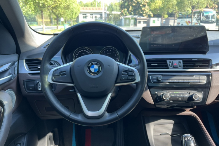 BMW X1 2021 car image #17