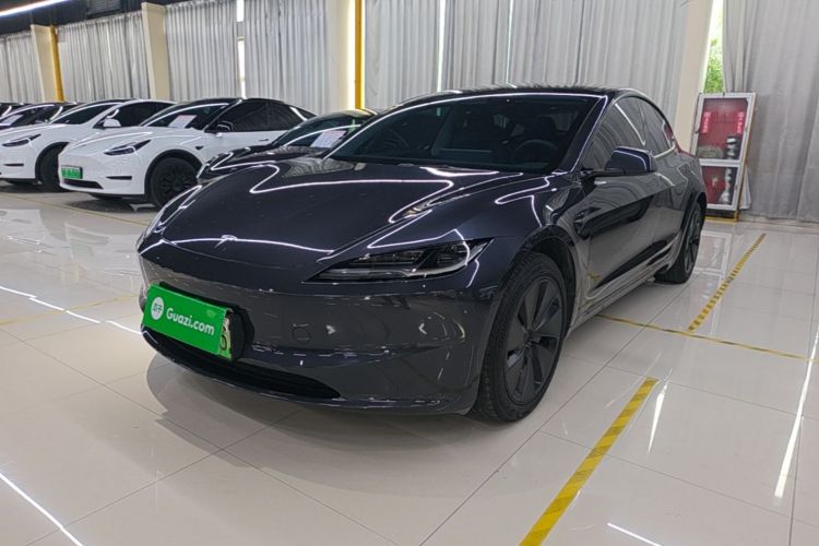 Tesla Model 3 2025 car image #2