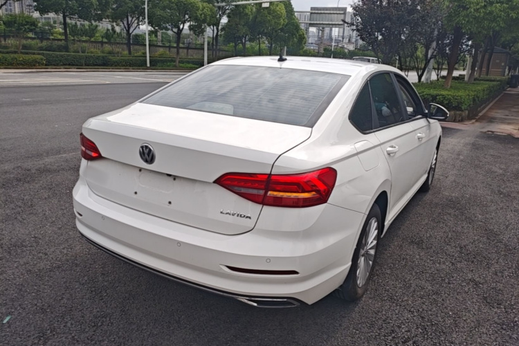 Volkswagen Lavida 2018 car image #7