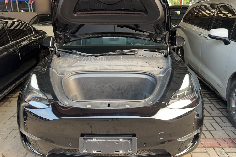 Tesla Model Y 2021 #16 Tesla Model Y 2021 car image #16