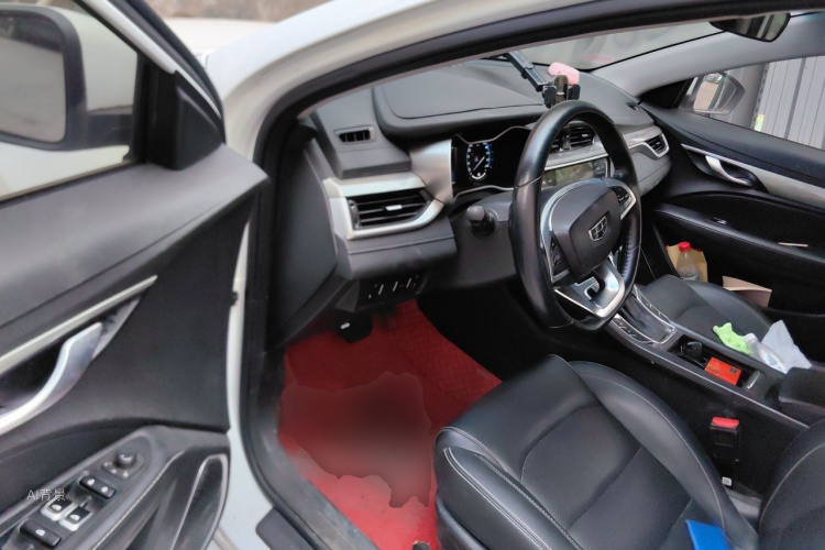 GEELY Emgrand 2019 car image #18