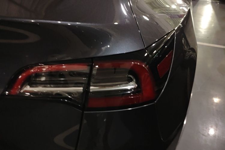 Tesla Model Y 2021 #8 Tesla Model Y 2021 car image #8