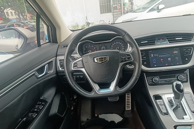 GEELY Emgrand GS 2018 car image #11
