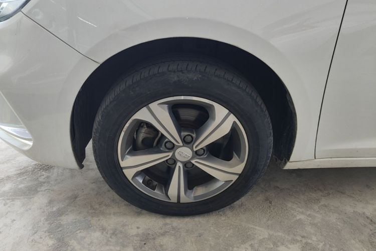 GEELY Emgrand GL 2018 #9 GEELY Emgrand GL 2018 image de voiture #9