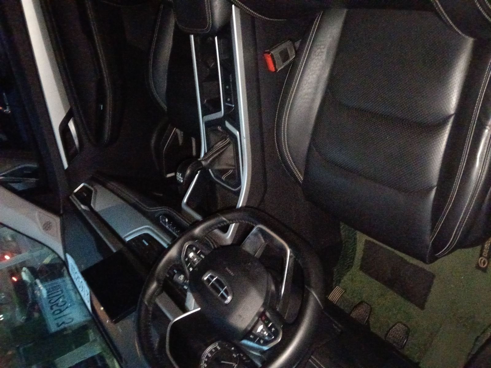 GEELY Vision X6 2020 #4 GEELY Vision X6 2020 car image #4