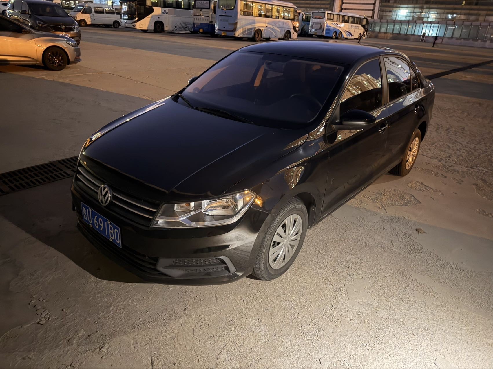 Volkswagen Santana 2022 car image #5