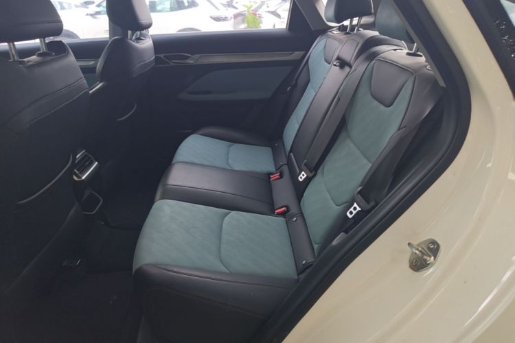 GEELY Emgrand L 2022 car image #19