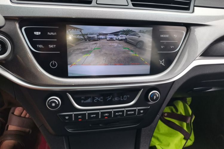 GEELY Emgrand 2017 #13 GEELY Emgrand 2017 car image #13