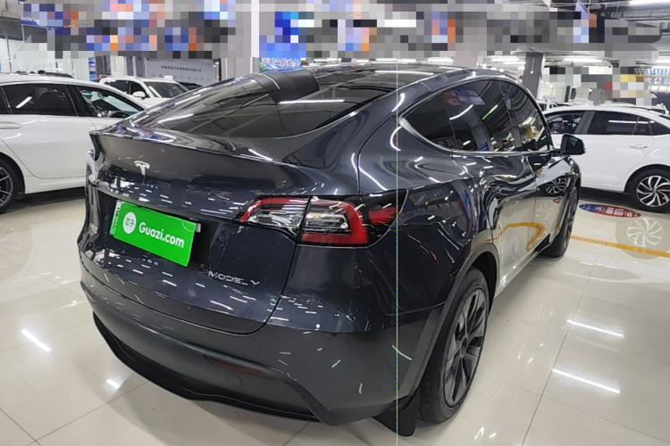 Tesla Model Y 2024 #7 Tesla Model Y 2024 car image #7