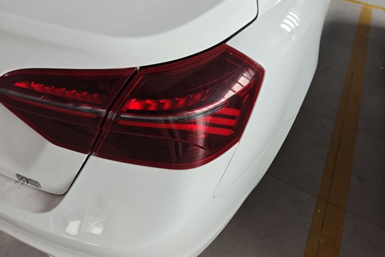 GEELY Emgrand 2020 car image #8