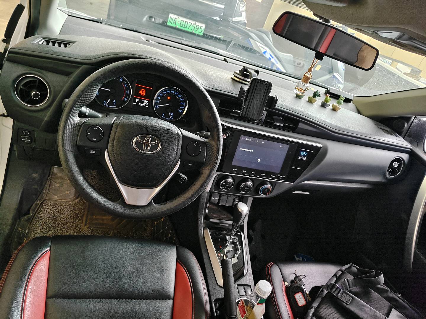 Toyota Corolla 2018 car image #3