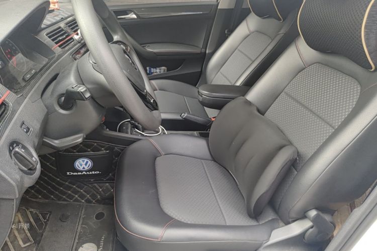 Volkswagen Santana 2020 car image #17