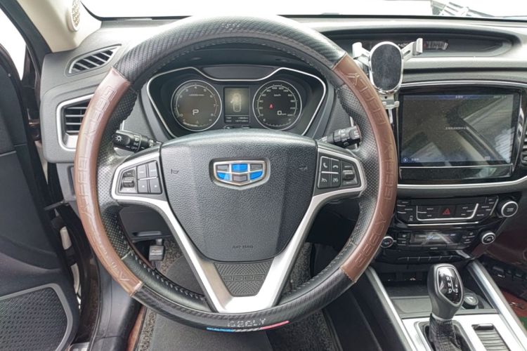 GEELY Vision X6 2017 immagine di auto #11