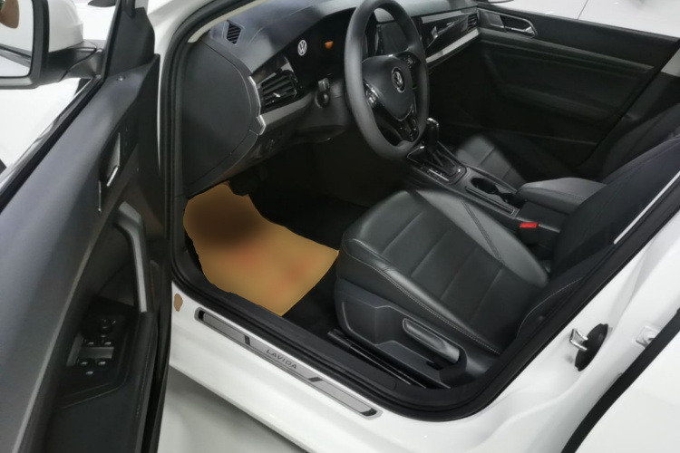 Volkswagen Lavida 2021 car image #15