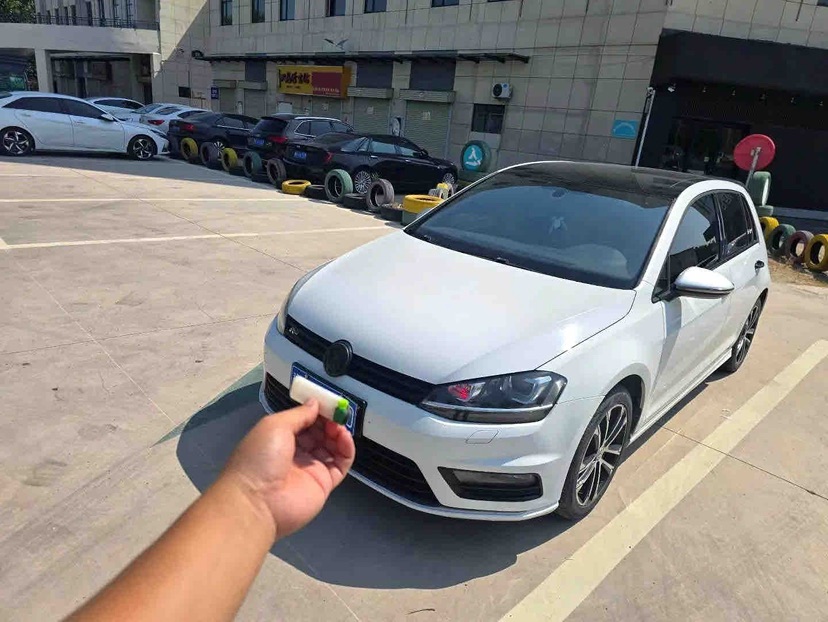 Volkswagen Golf 2016 Volkswagen Golf 2016 car image