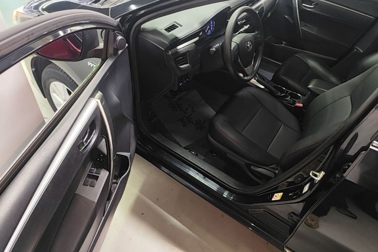 Toyota Corolla 2015 immagine di auto #12