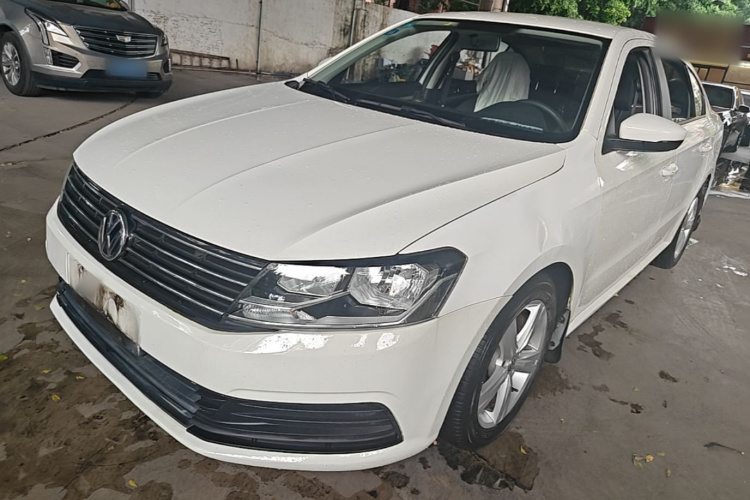 Volkswagen Lavida 2017 car image #2