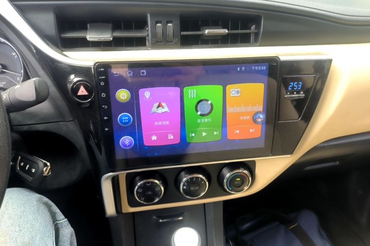 Toyota Corolla 2018 car image #13