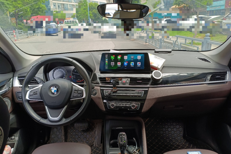 BMW X1 2020 car image #11
