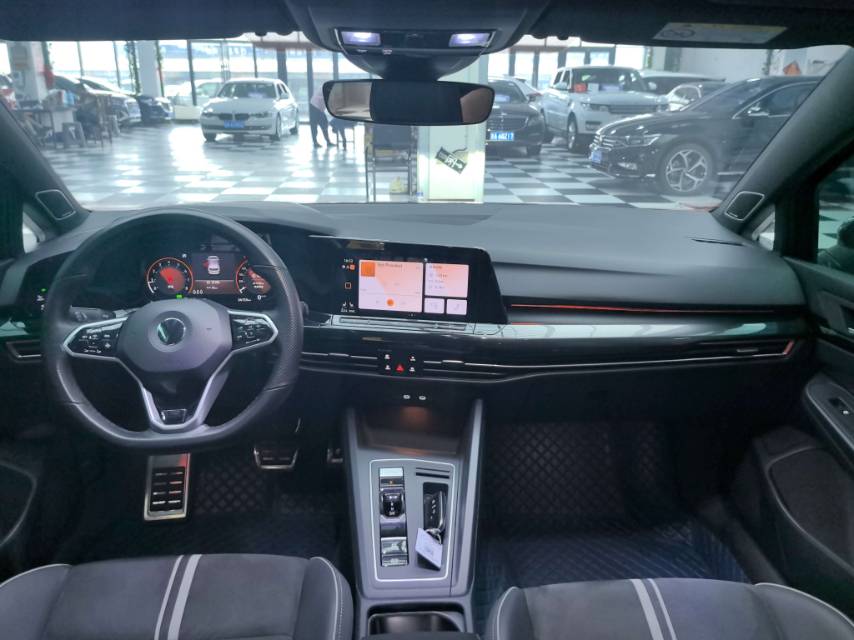 Volkswagen Golf 2021 car image #8