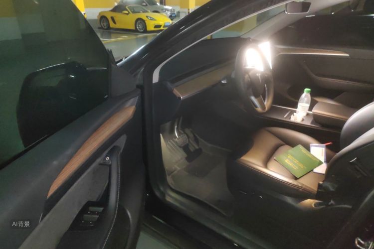 Tesla Model Y 2023 #18 Tesla Model Y 2023 car image #18