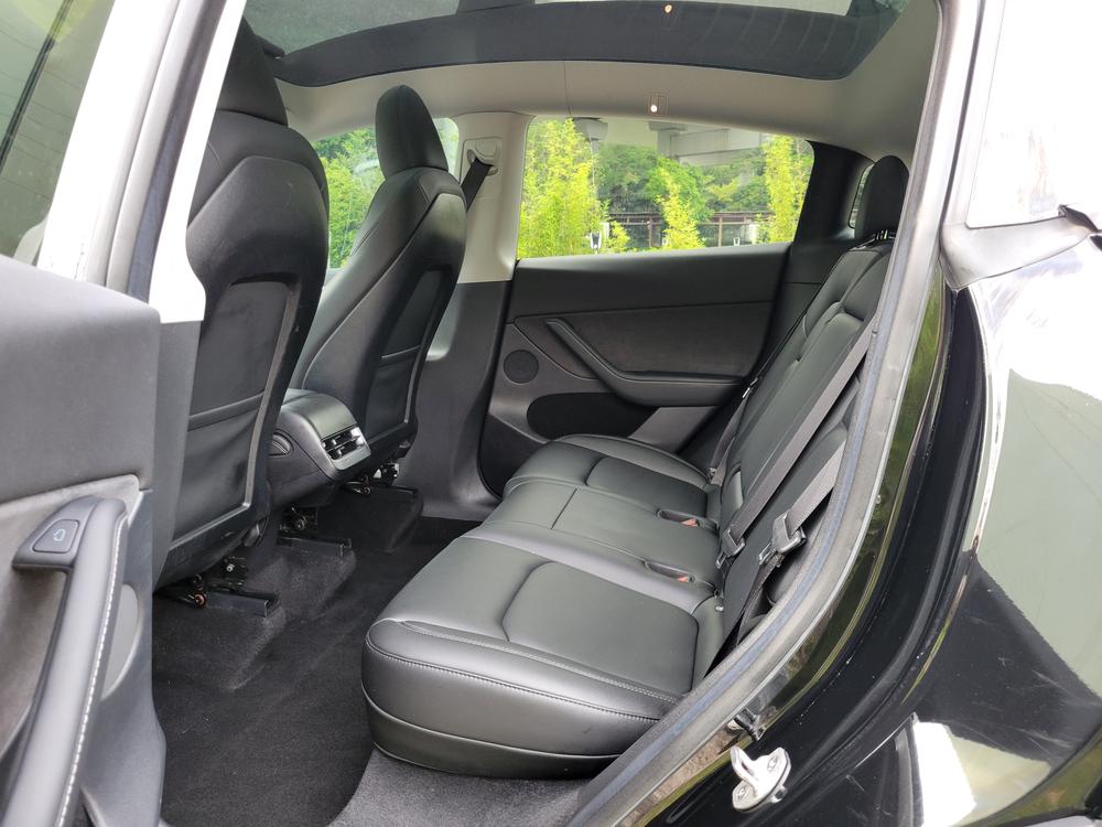 Tesla Model Y 2023 #22 Tesla Model Y 2023 car image #22
