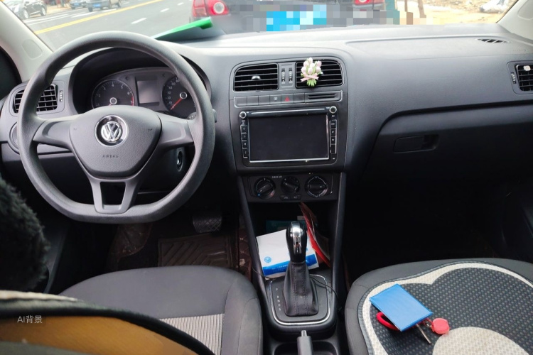 Volkswagen Polo 2017 car image #11