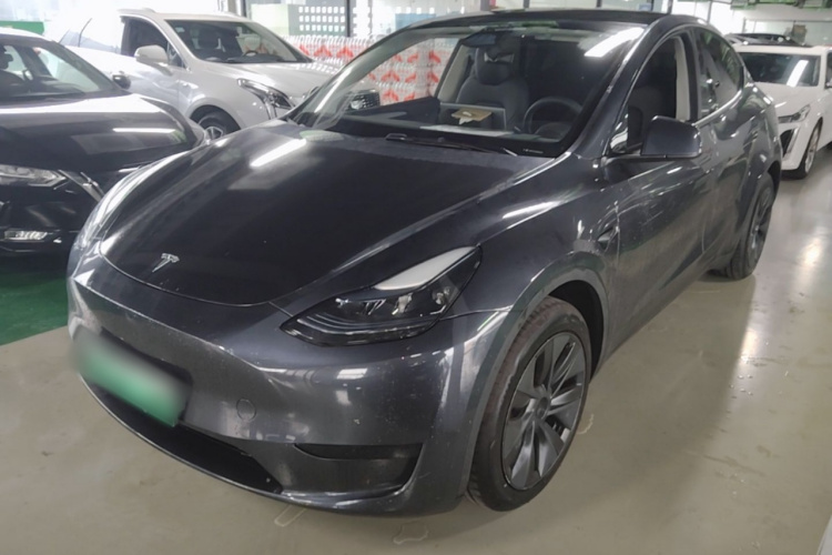 Tesla Model Y 2024 #2 Tesla Model Y 2024 immagine di auto #2