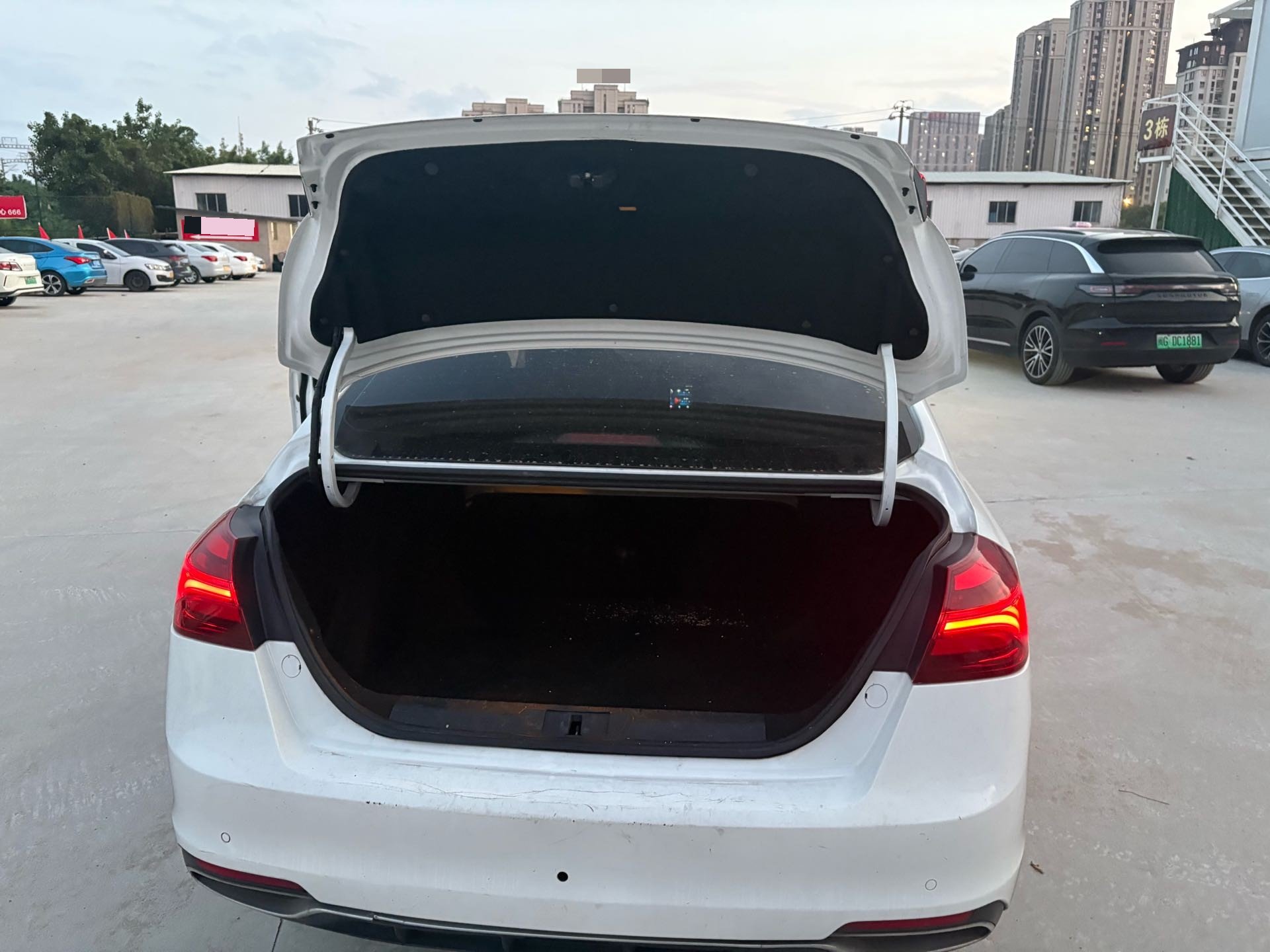 GEELY Emgrand New Energy 2019 #7 GEELY Emgrand New Energy 2019 изображение автомобиля #7
