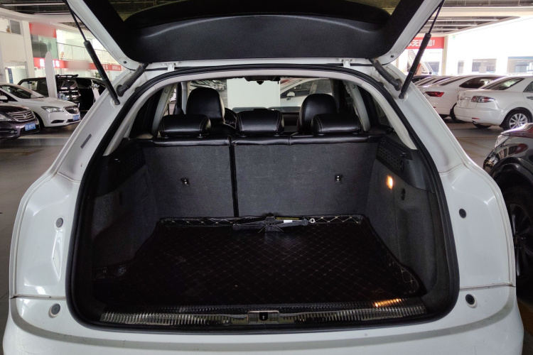 Audi Q3 2015 #19 Audi Q3 2015 car image #19