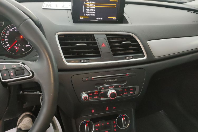 Audi Q3 2019 image de voiture #17