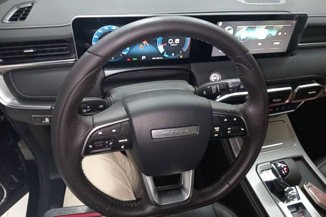 Jetour X70 PLUS 2024 #11 Jetour X70 PLUS 2024 car image #11
