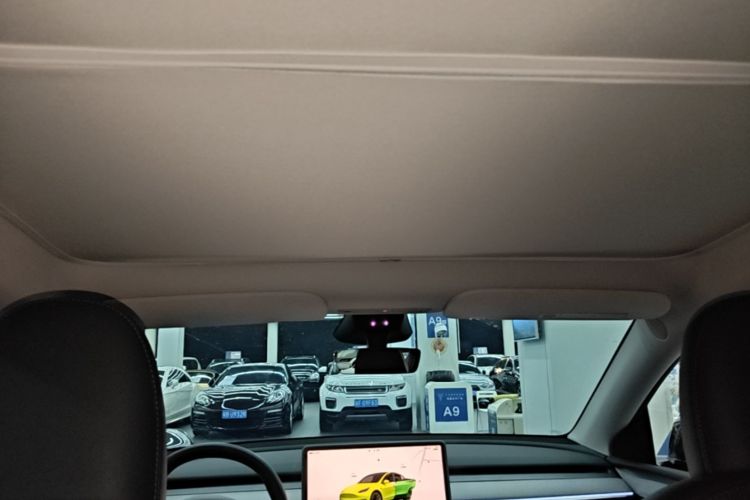 Tesla Model Y 2024 #18 Tesla Model Y 2024 car image #18