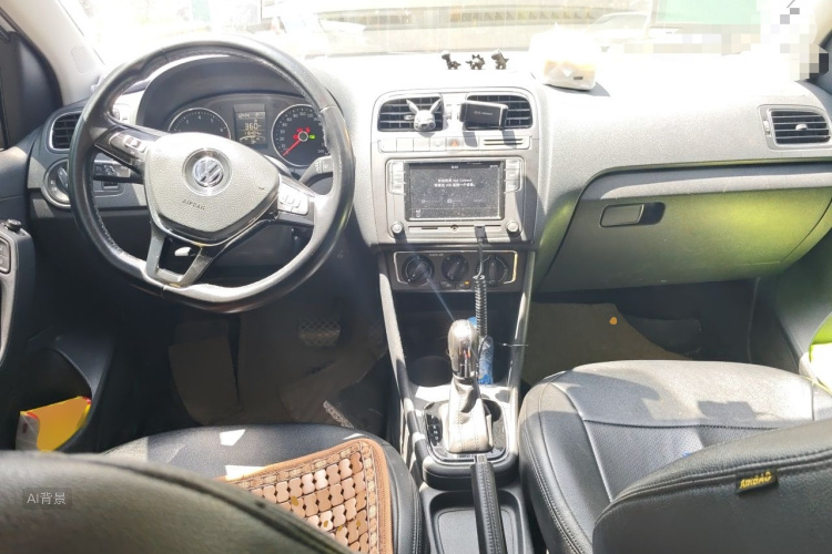 Volkswagen Polo 2017 #11 Volkswagen Polo 2017 car image #11
