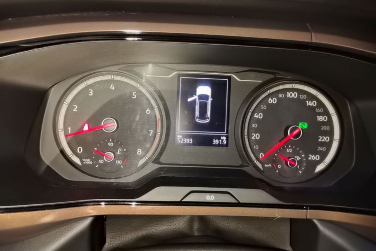 Volkswagen Tharu 2021 imagen de coche #12