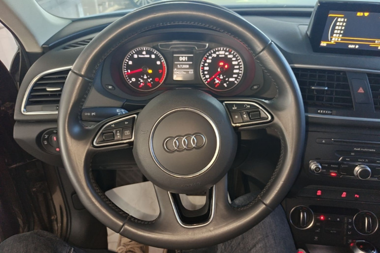 Audi Q3 2019 #11 Audi Q3 2019 car image #11