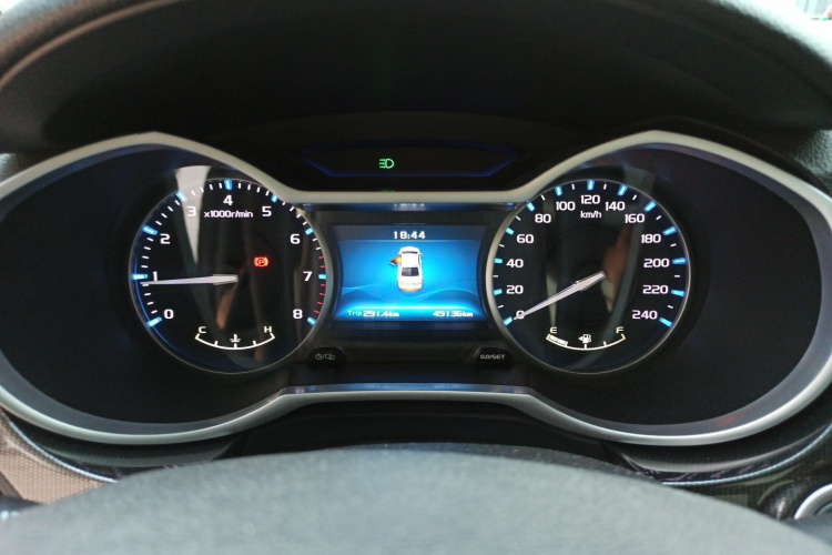 GEELY Emgrand 2017 #16 GEELY Emgrand 2017 car image #16