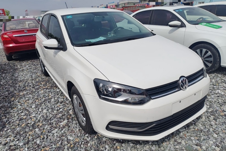 Volkswagen Polo 2016 car image #4
