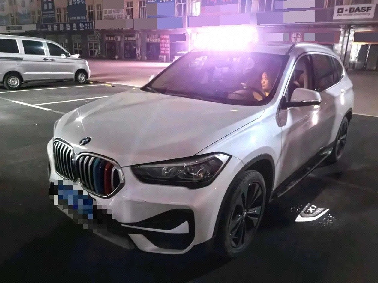 BMW X1 2022 BMW X1 2022 car image