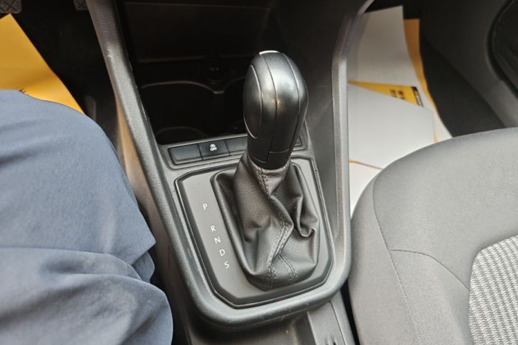 Volkswagen Santana 2019 car image #18