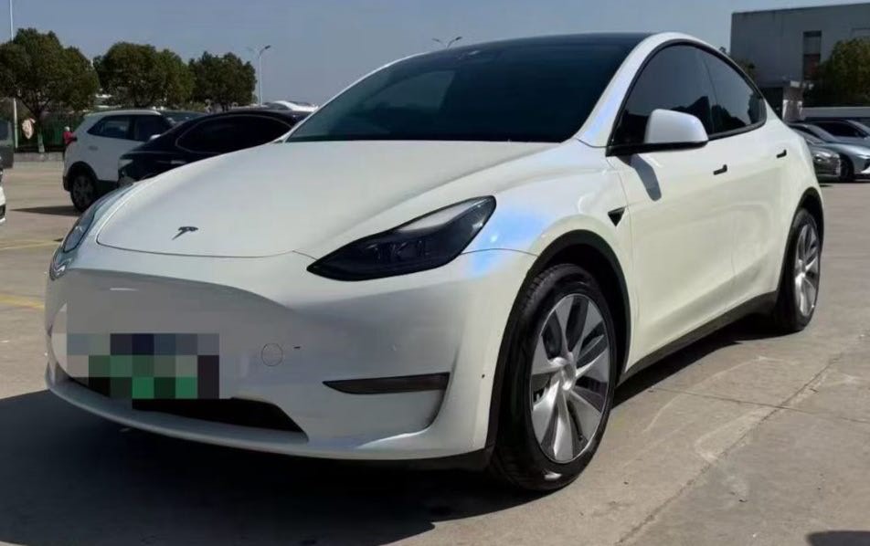Tesla Model Y 2021 Tesla Model Y 2021 car image