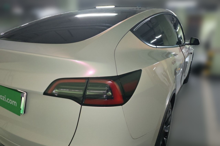 Tesla Model Y 2022 #7 Tesla Model Y 2022 car image #7