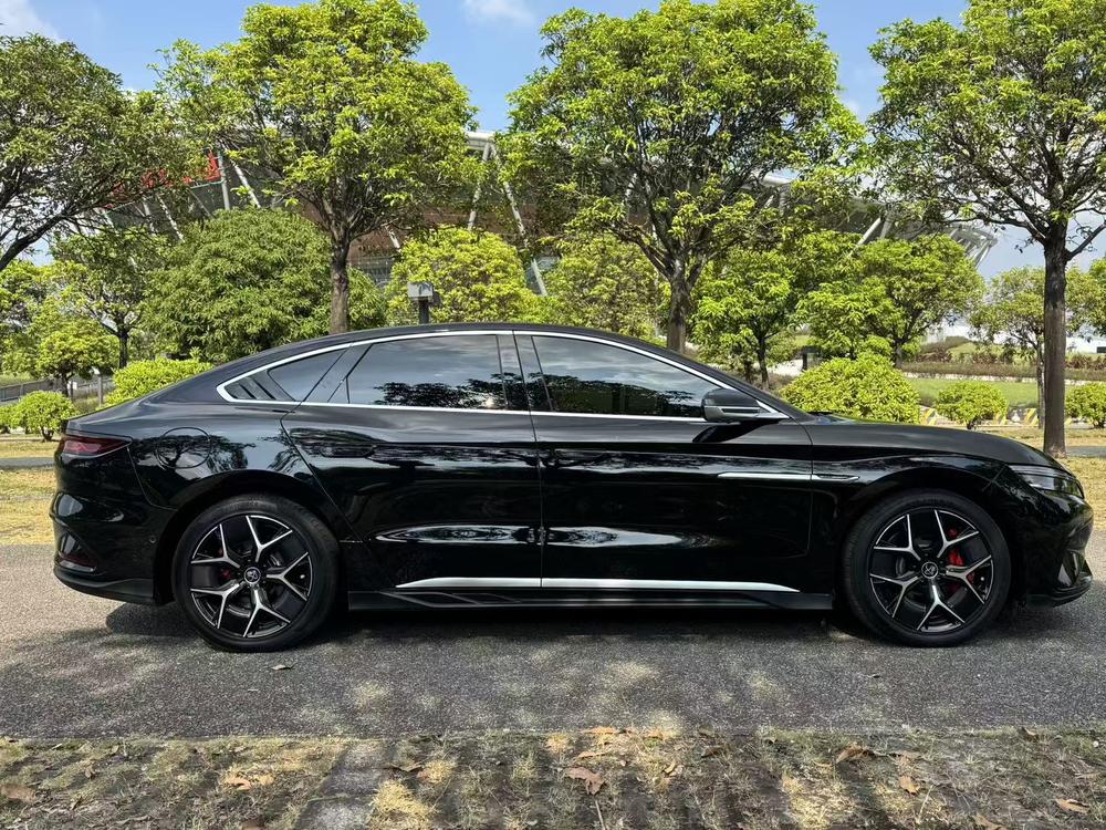 BYD Han 2023 car image #6