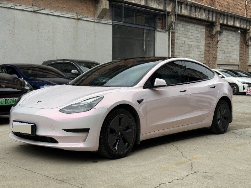 Tesla Model 3 2022 immagine di auto 